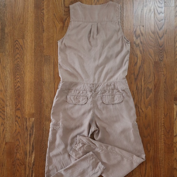 F21 Jumpsuit Taupe - Picture 11 of 12